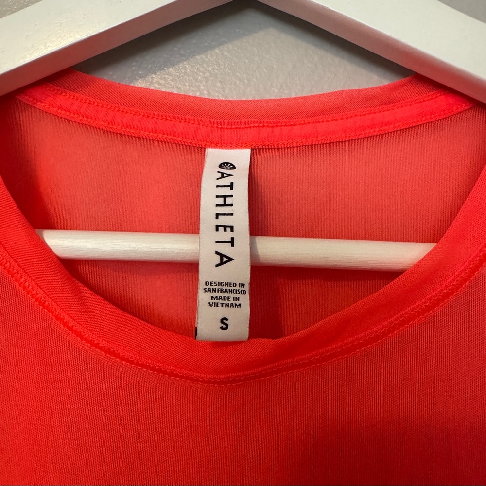 Athleta Circuit Mesh Crop Top - Picture 3 of 8